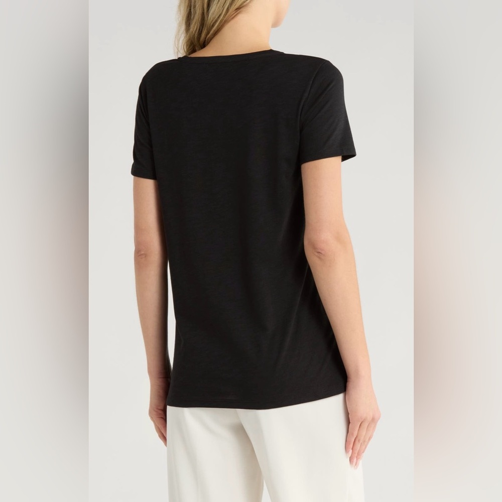 Theory Scoop Neck Basic Black Tee Size Large - image 2